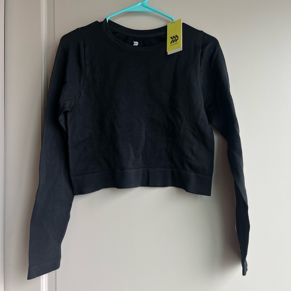 all in motion Black Cropped Crewneck Long-Sleeve Top